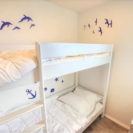 - Haus F, App 0f1007 Apartment *