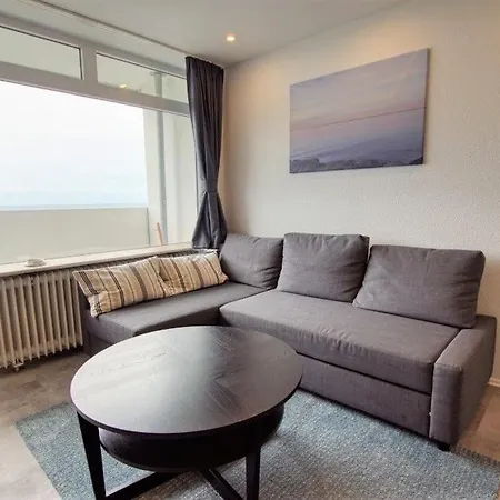 - Haus F, App 0f1007 Apartamento *